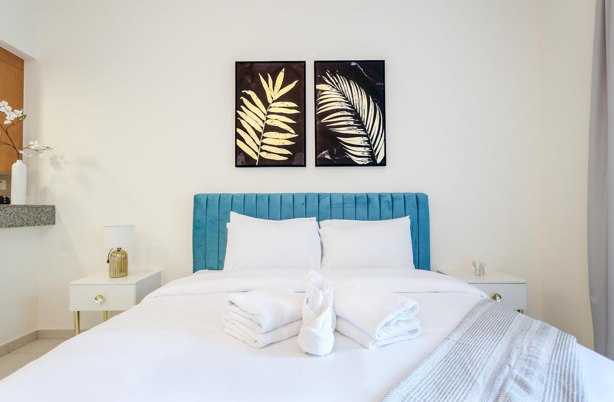 Elite Lux Homes - Modern Comfort In Business Bay Apartment *