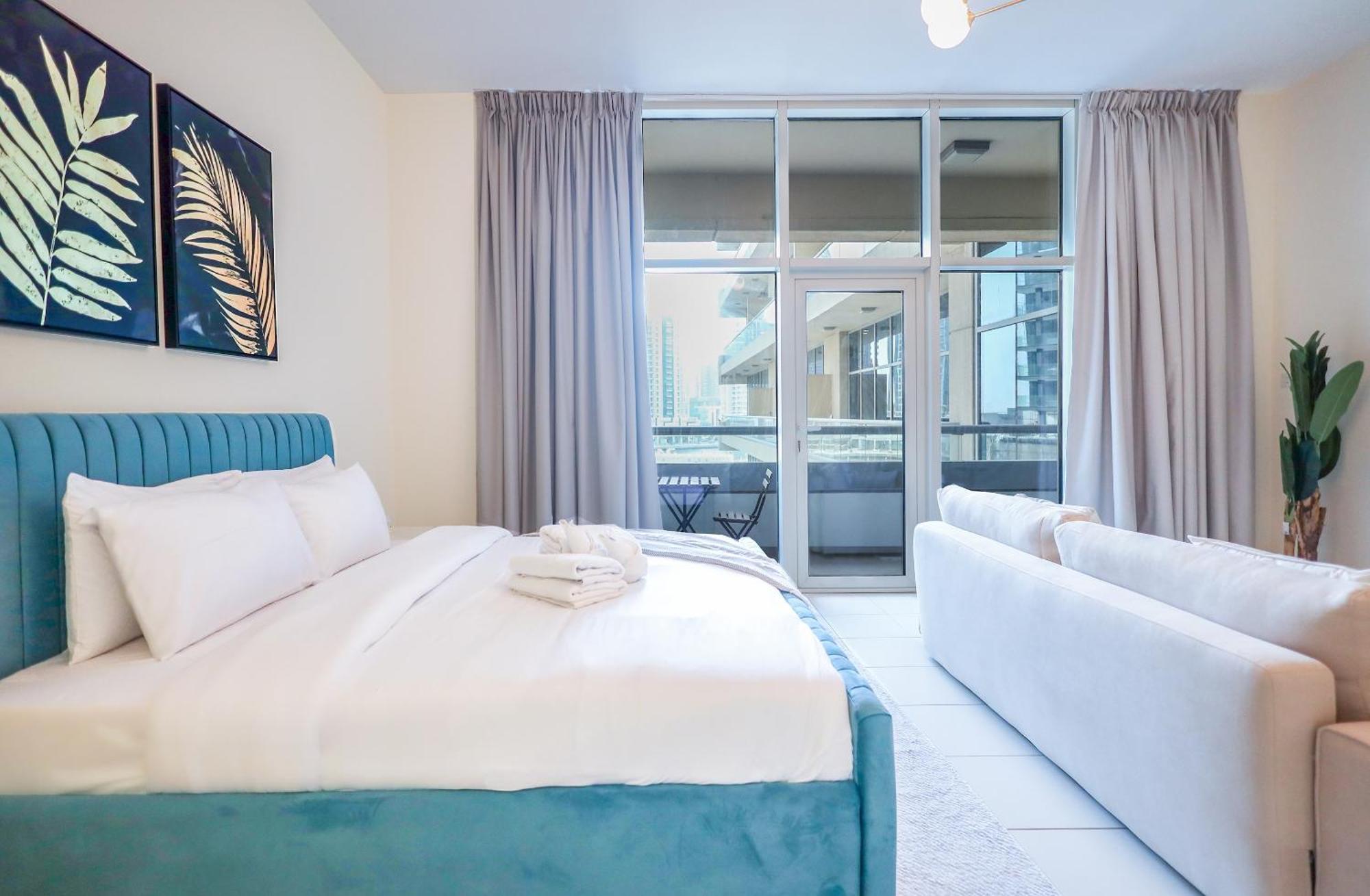 Elite Lux Homes - Modern Comfort In Business Bay *